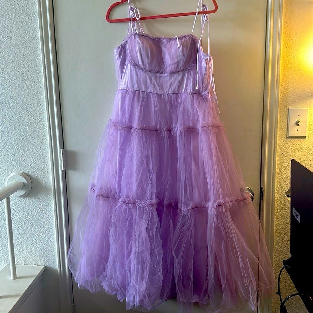 Tule purple dress by New York and company ! new with tag never work size large